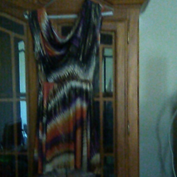 Dress - Picture 1 of 2